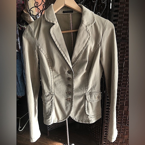 Sisley Jackets & Blazers - SISLEY Italian blazer 💞